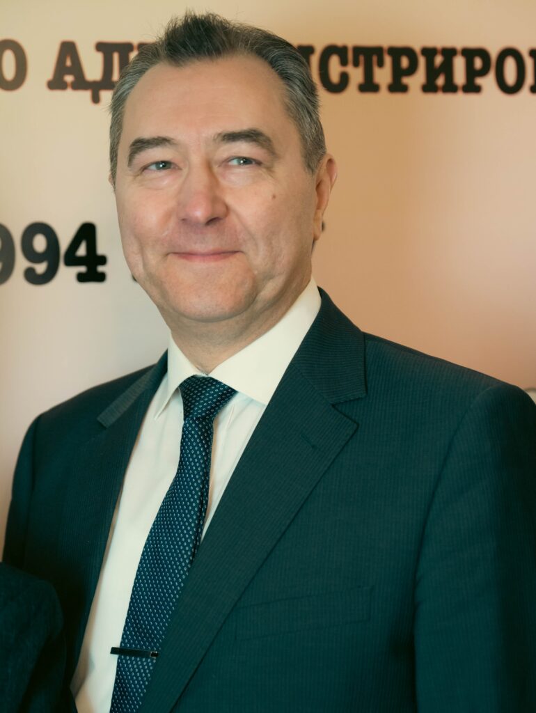 Руководитель
